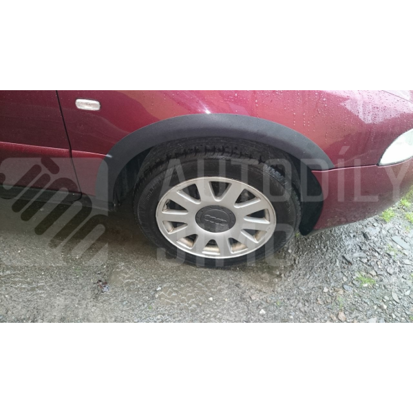 Plastové lemy blatníků Audi A4 5dv. combi  1994-2000 Plastové lemy blatníků Audi A4 5dv. combi  1994-2000