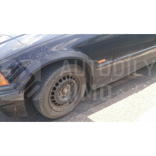 Plastové lemy blatníku BMW 3 E36 Compact 1993-2001 Plastové lemy blatníku BMW 3 E36 Compact 1993-2001