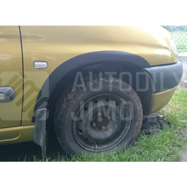 Plastové lemy blatníku Citroen Berlingo, Peugeot Partner 1996-2003 - bez boční lišty Plastové lemy blatníku Citroen Berlingo, Peugeot Partner 1996-2003 - bez boční lišty