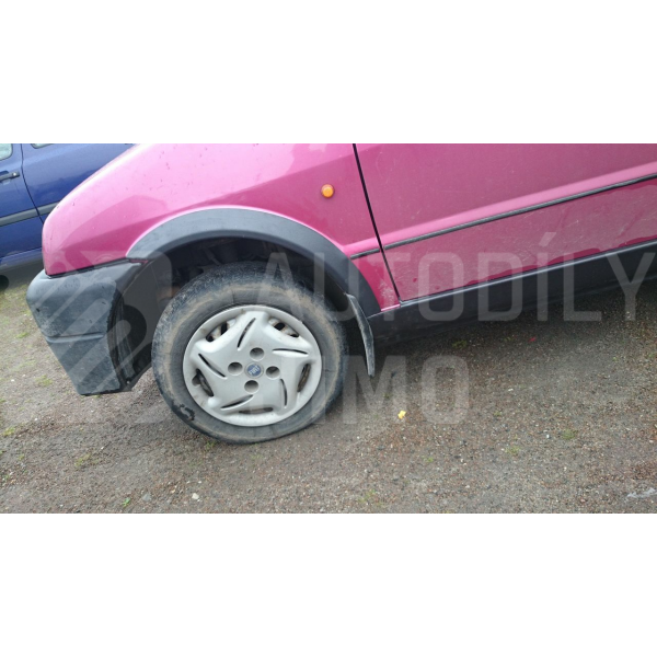 Plastové lemy blatníku Fiat Cinquecento 1991-1998 Plastové lemy blatníku Fiat Cinquecento 1991-1998