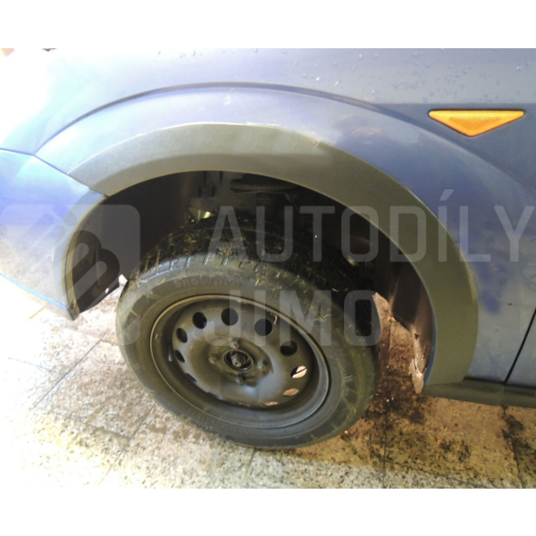Plastové lemy blatníku Ford Focus 1998-2004 hatchback 3dv. Plastové lemy blatníku Ford Focus 1998-2004 hatchback 3dv.