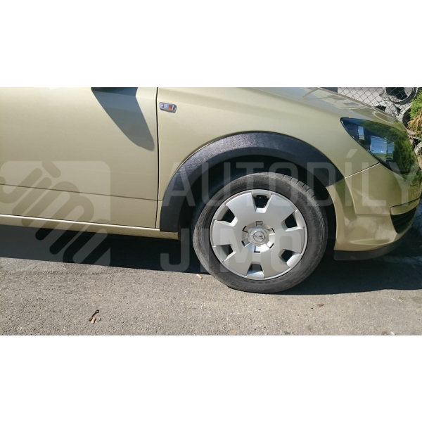 Plastové lemy blatníku Opel Astra H 2004-2014 combi
