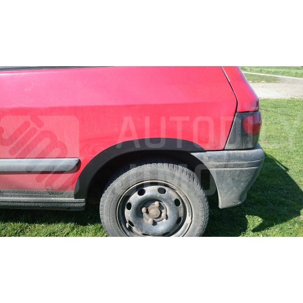 Plastové lemy blatníku Renault Clio 1991-1998 3dv. Plastové lemy blatníku Renault Clio 1991-1998 3dv.