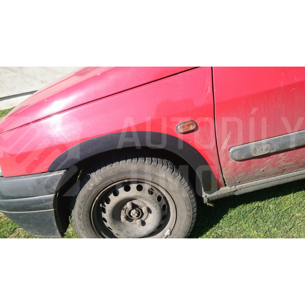 Plastové lemy blatníku Renault Clio 1991-1998 5dv. Plastové lemy blatníku Renault Clio 1991-1998 5dv.