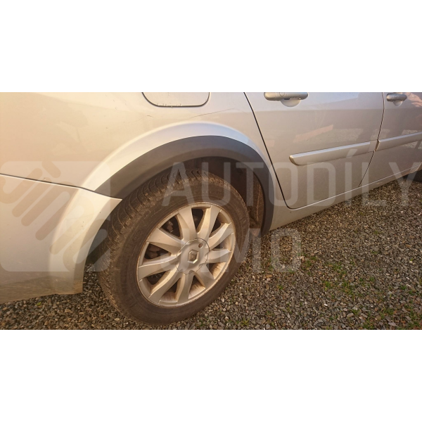 Plastové lemy blatníku Renault Mégane 03-09 Combi, sedan Plastové lemy blatníku Renault Mégane 03-09 Combi, sedan