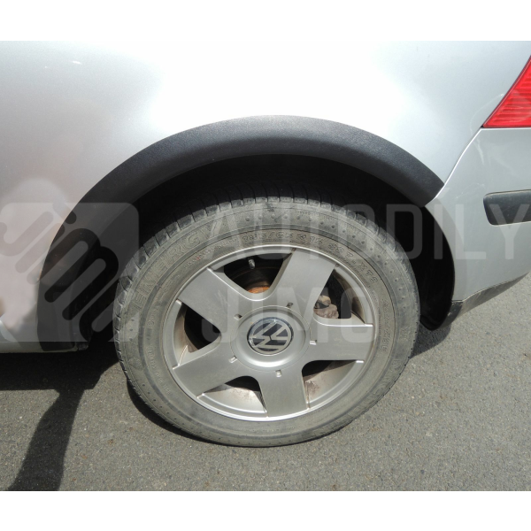 Plastové lemy blatníků VW Golf IV 3dv 1997-2003 Plastové lemy blatníků VW Golf IV 3dv 1997-2003