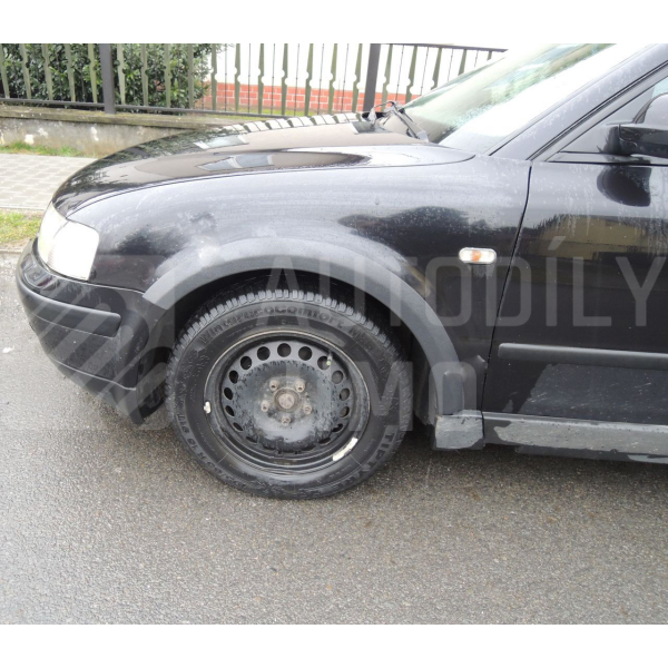 Plastové lemy blatníku VW Passat B5 3B 1996-2000 sedan