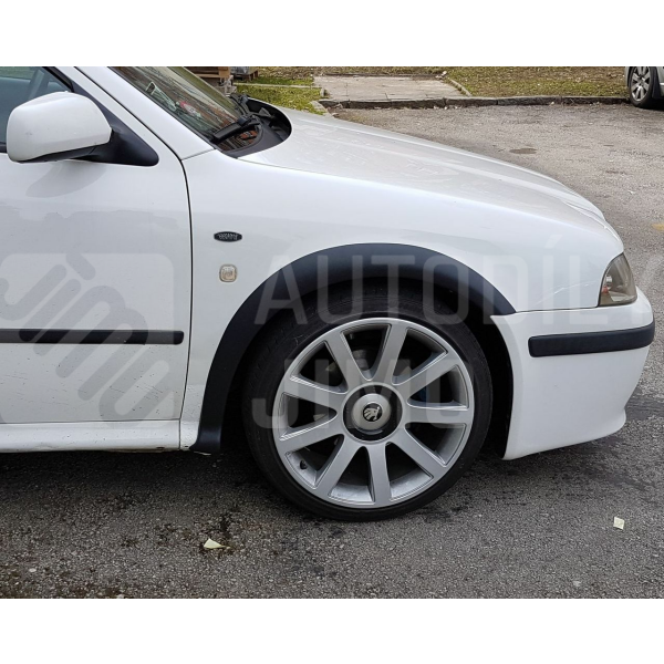 plastové lemy blatníků Škoda Octavia 1 pravý přední lem plastové lemy blatníků Škoda Octavia 1 pravý přední lem