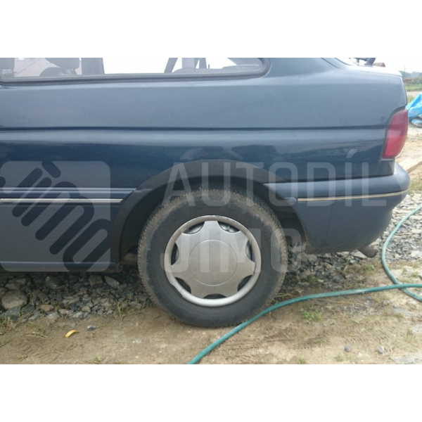 Plastové zadní lemy blatníku Ford Escort 1990-2000 3dv hatchback cabrio Plastové zadní lemy blatníku Ford Escort 1990-2000 3dv hatchback cabrio