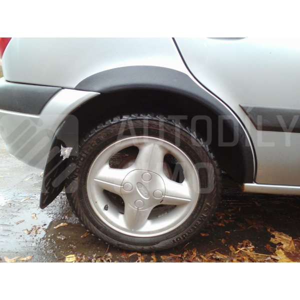 Plastové zadní lemy blatníku Ford Fiesta 1996-2001 5dveřová