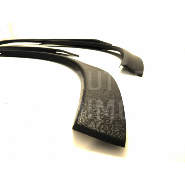 Plastové zadní lemy blatníku Ford Focus 1998-2004 3dv. HB