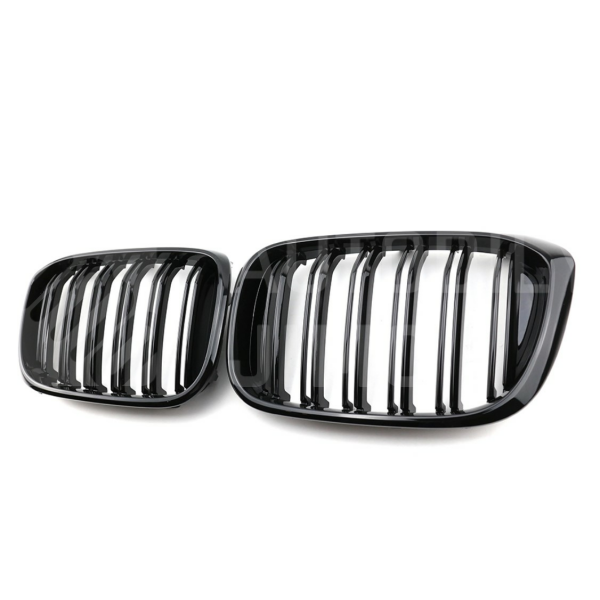 Přední maska BMW X3 G01, X4 G02 2017–2021 černý lesk Přední maska BMW X3 G01, X4 G02 2017–2021 černý lesk