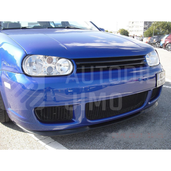 Přední maska VW Golf IV - plastová bez znaku Přední maska VW Golf IV - plastová bez znaku