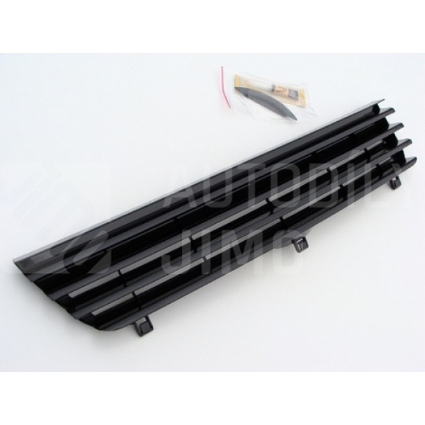 Přední maska VW Polo 6N2 - plastová bez znaku Přední maska VW Polo 6N2 - plastová bez znaku