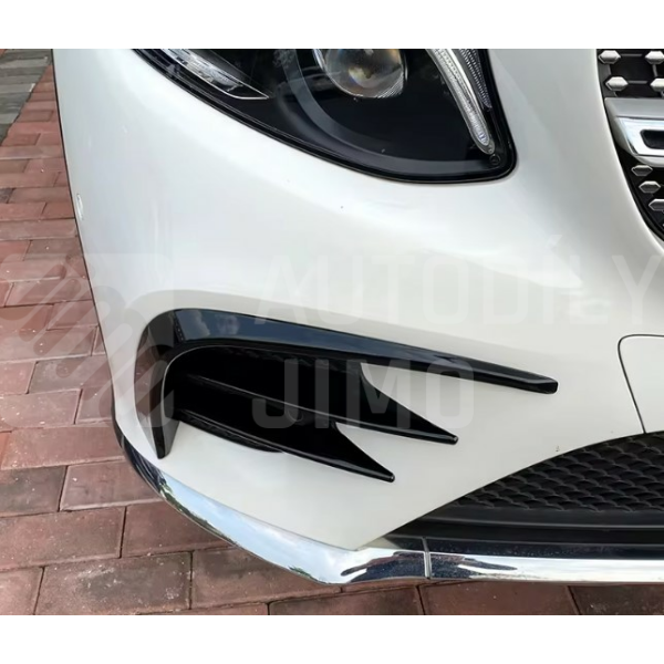 STTuning Přední spoilery pro Mercedes-Benz GLC X253 2015–2019 lesklá černá