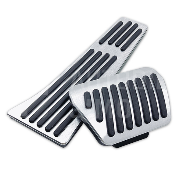 Sportovní pedály BMW hliníkové - automat, produktová fotka Sportovní pedály BMW hliníkové - automat, produktová fotka