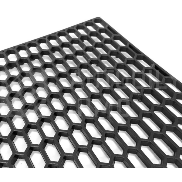 STTuning Plastová mřížka do nárazníku tahokov z plastu 32x11mm STTuning Plastová mřížka do nárazníku tahokov z plastu 32x11mm