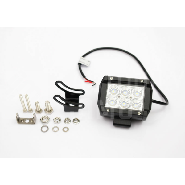 Superlight 18W CREE Light Bar 12V / 24V přídavné pracovní a couvací světlo Superlight 18W CREE Light Bar 12V / 24V přídavné pracovní a couvací světlo