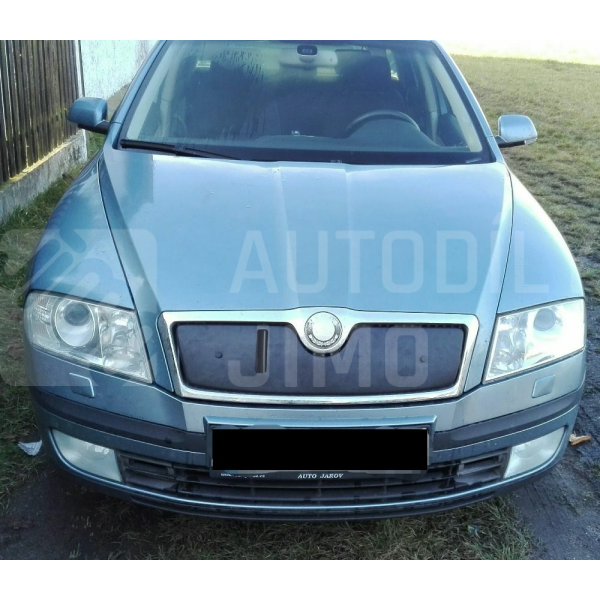 Zimní clona chladiče Škoda Octavia II 2004-2012 kryt masky foto od zákazníka V Zimní clona chladiče Škoda Octavia II 2004-2012 kryt masky foto od zákazníka V